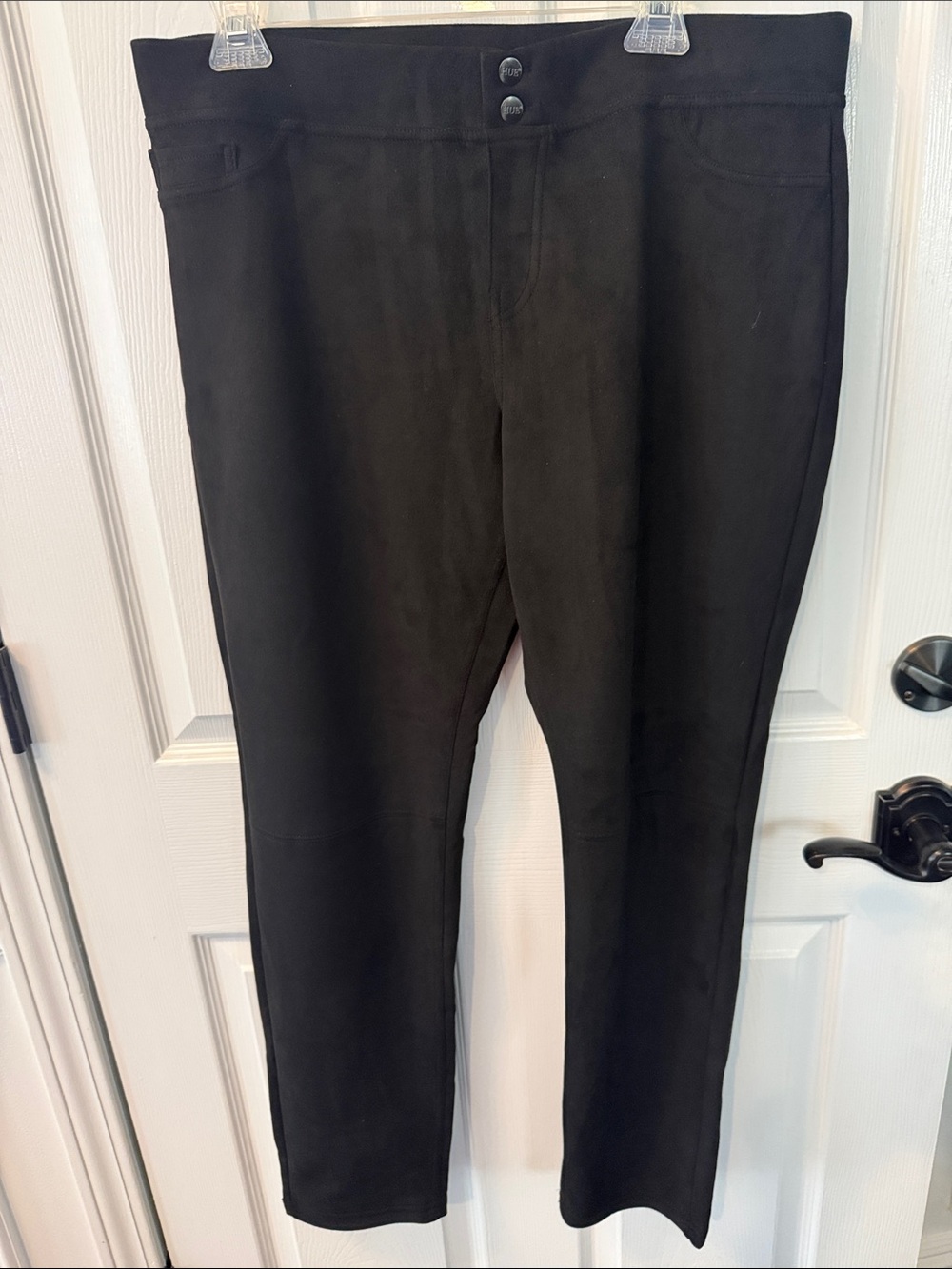 HUE Black Straight-Leg Ponte Pants